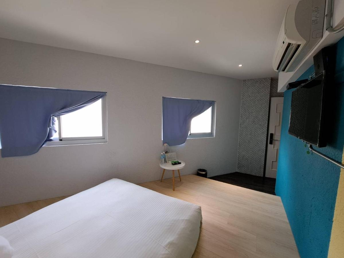 King Wow Inn Tainan Exterior photo