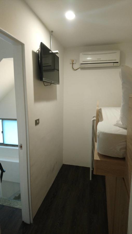 King Wow Inn Tainan Exterior photo